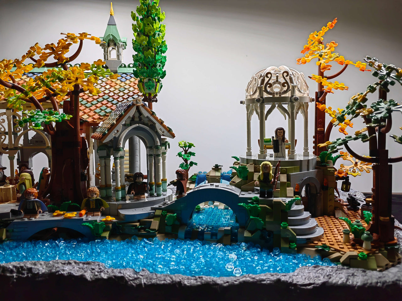 Lego The Lord of the Rings: Rivendell 10316 Display Case