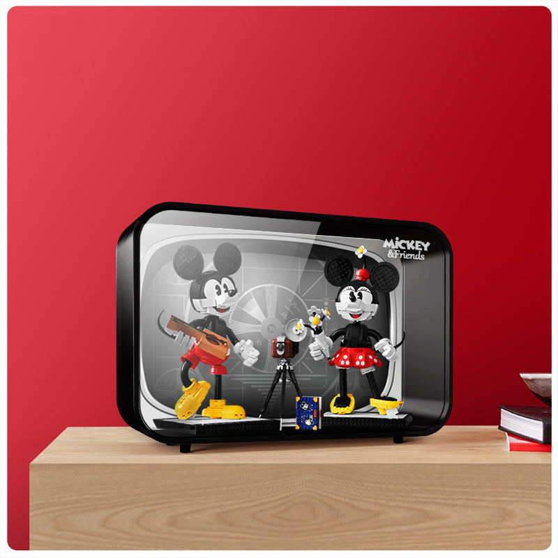 Lego 43179 Mickey Mouse & Minnie Mouse Buildable Characters Display Case