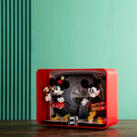Lego 43179 Mickey Mouse & Minnie Mouse Buildable Characters Display Case