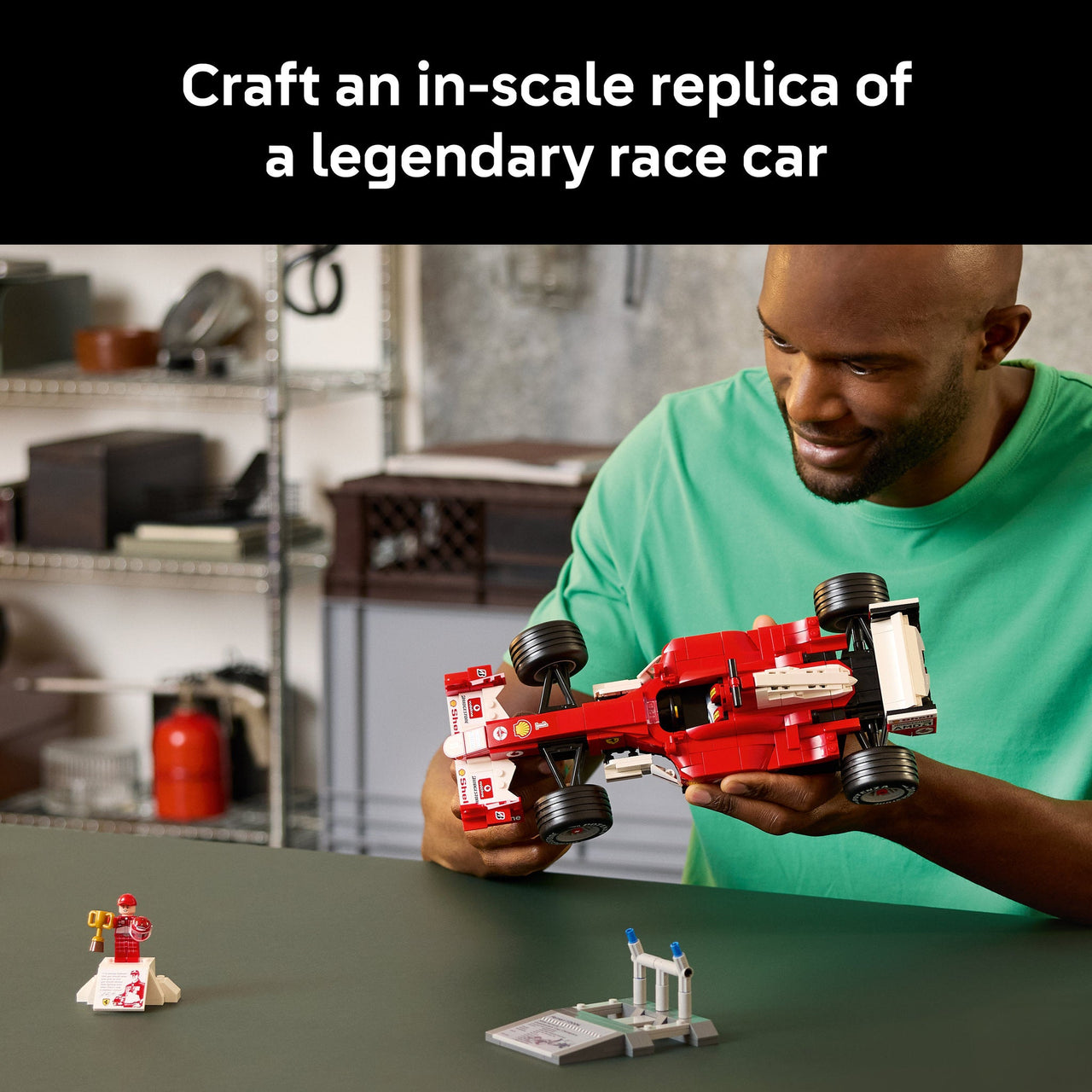 LEGO 11375 Icons Ferrari F2004 & Michael Schumacher