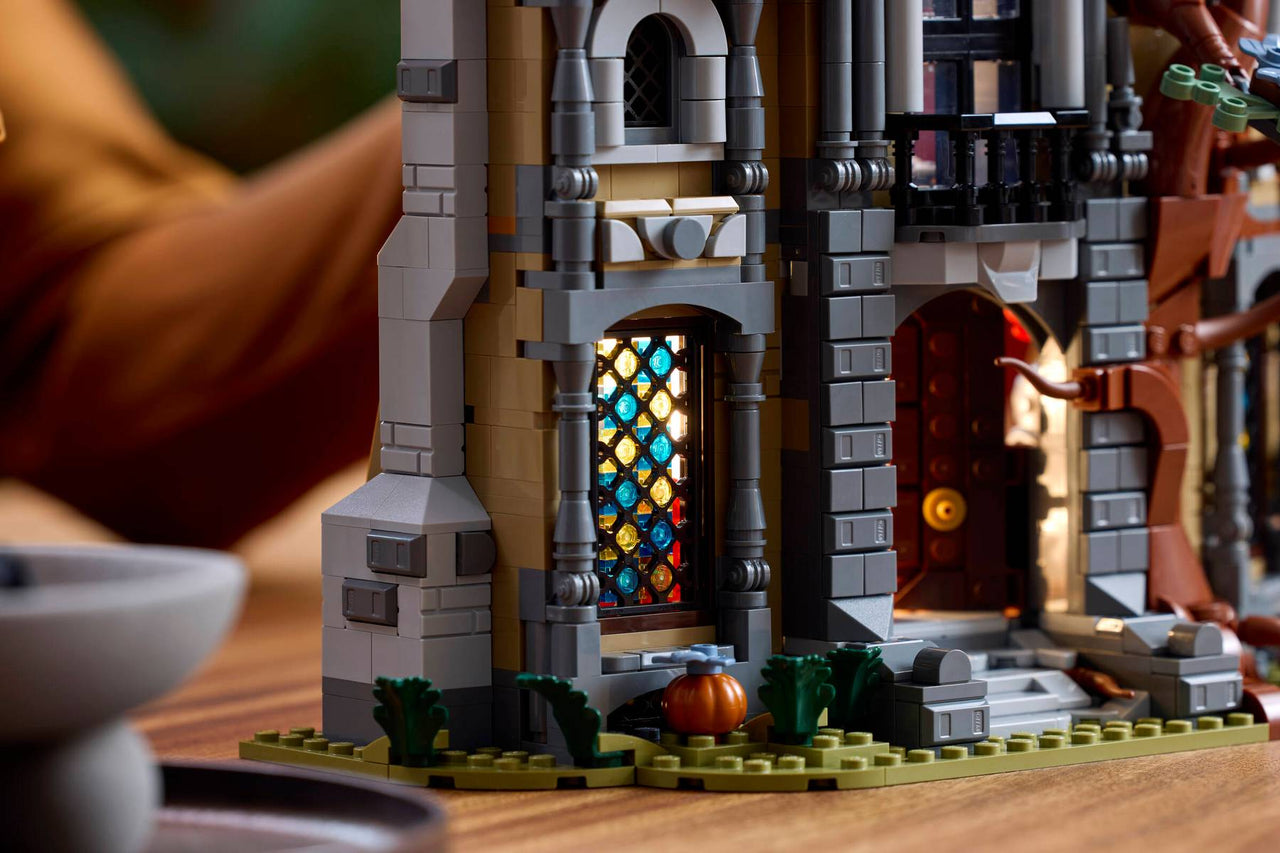 LEGO Icons Mayor Manor 11383 | Gothic Midnight Valley Set