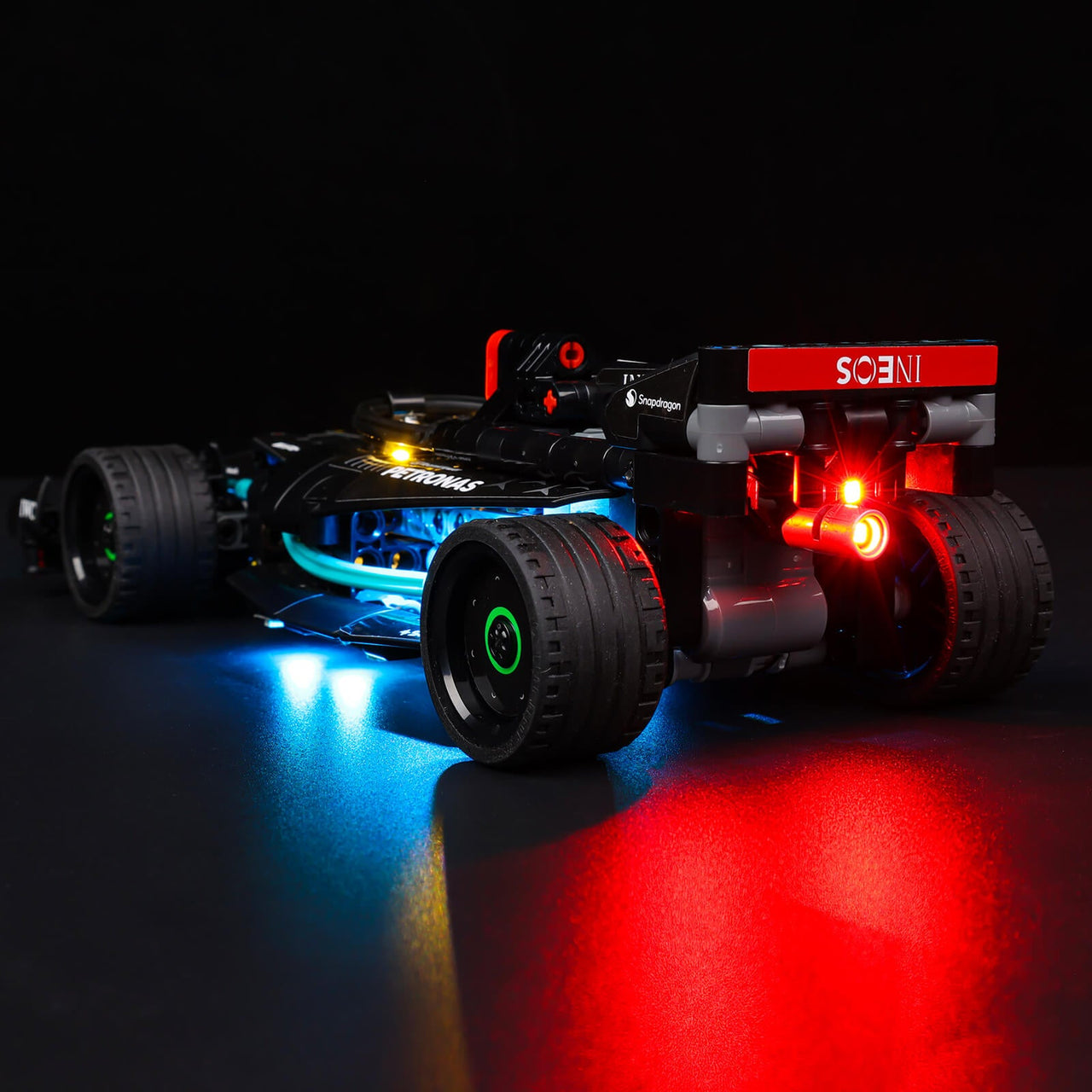Lego Mercedes-AMG F1 W14 E Performance Pull-Back 42165 Light Kit