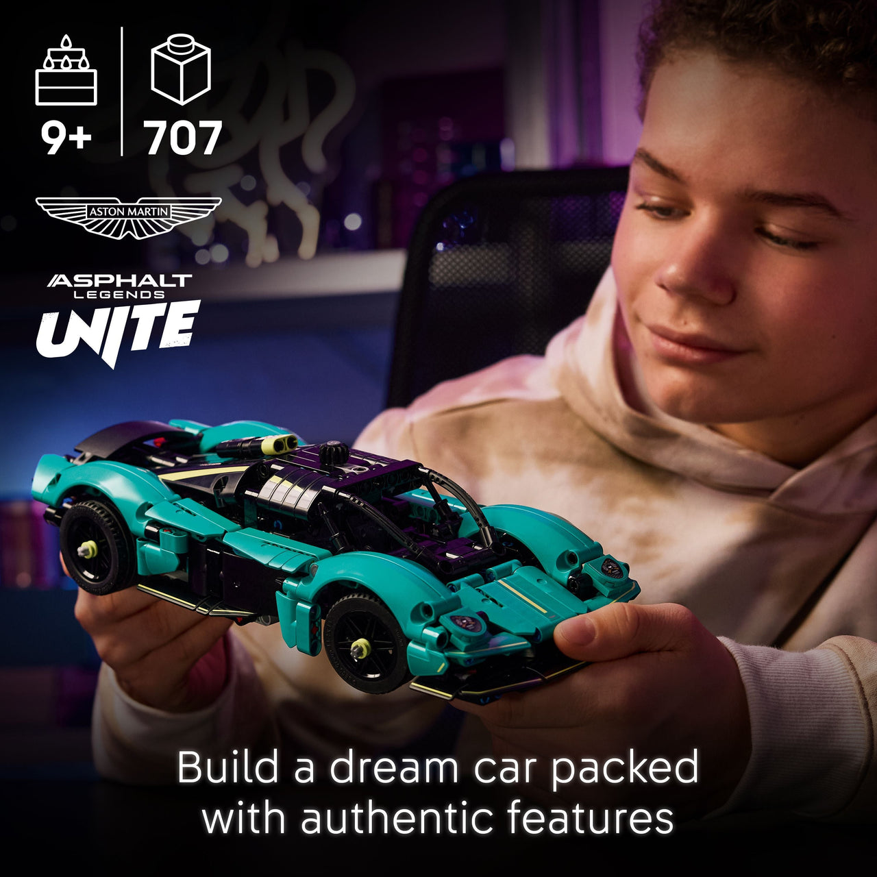 LEGO 42208 Technic Aston Martin Valkyrie