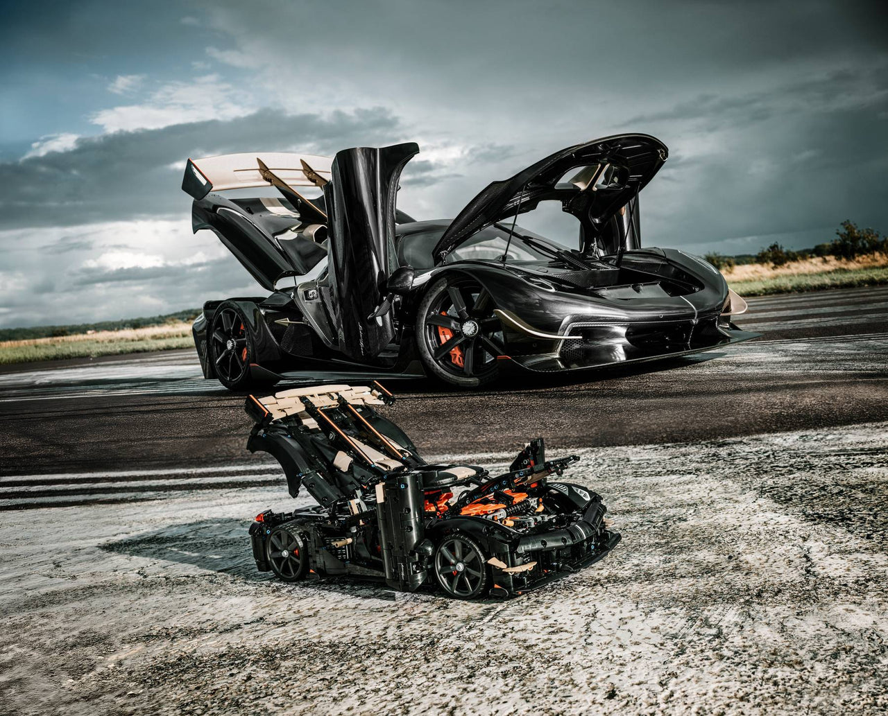 LEGO Technic Koenigsegg Sadair’s Spear Megacar 42232