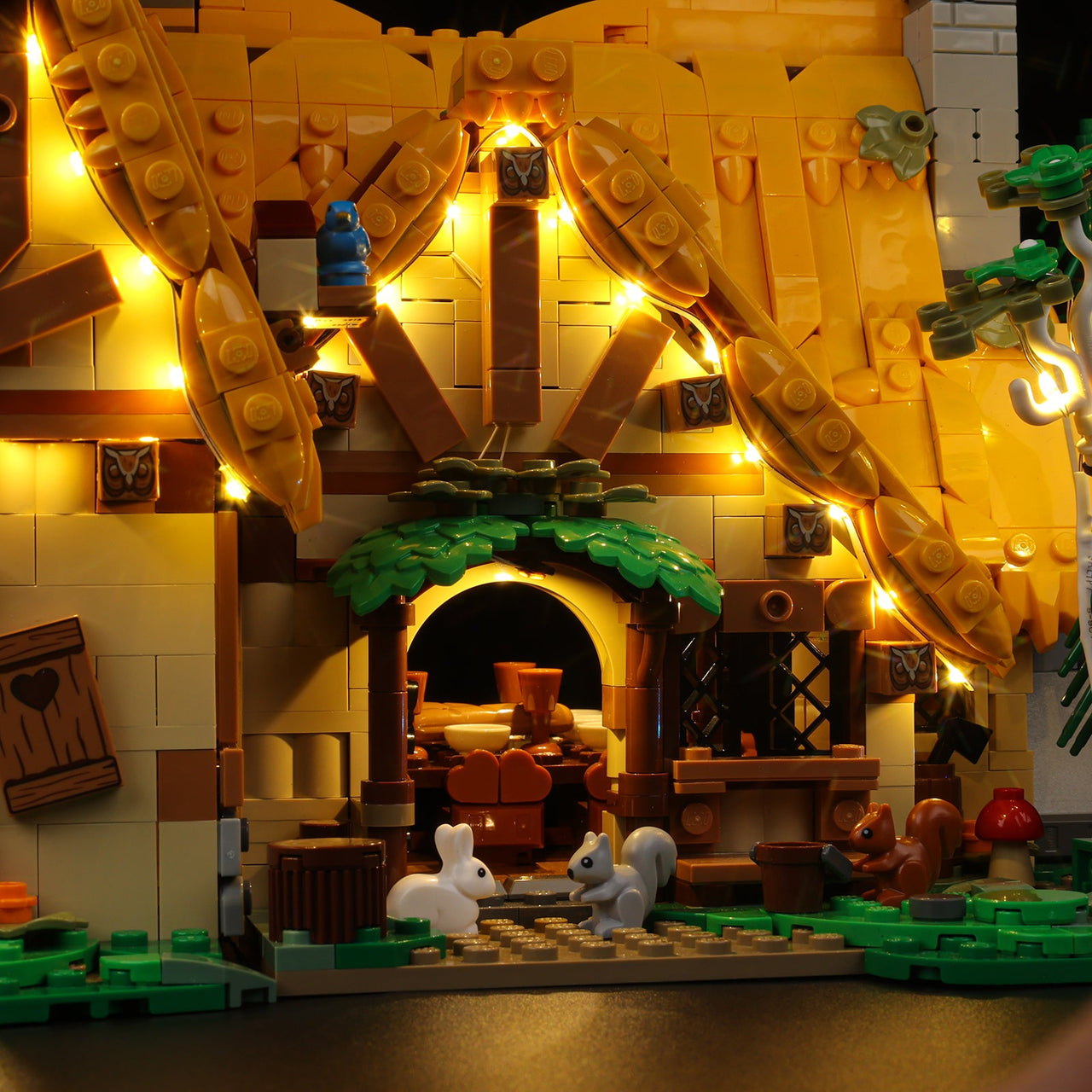 Lego Snow White and the Seven Dwarfs' Cottage 43242 Light Kit