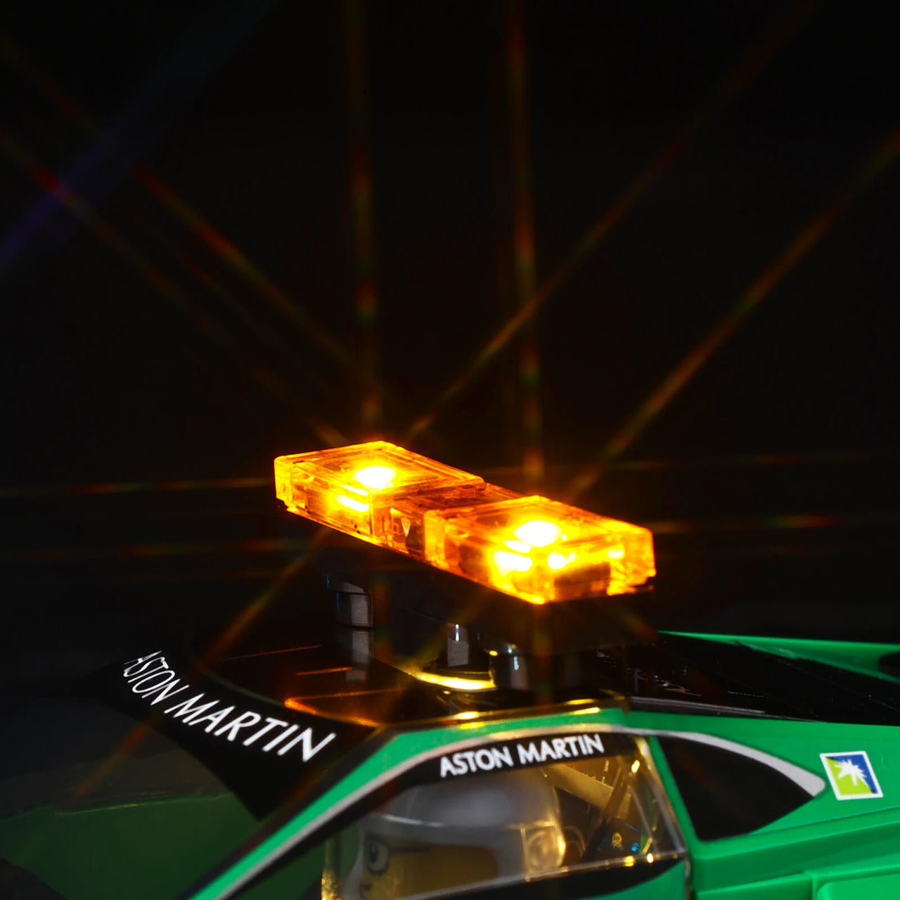 Lego Aston Martin Safety Car & AMR23 76925 Light Kit