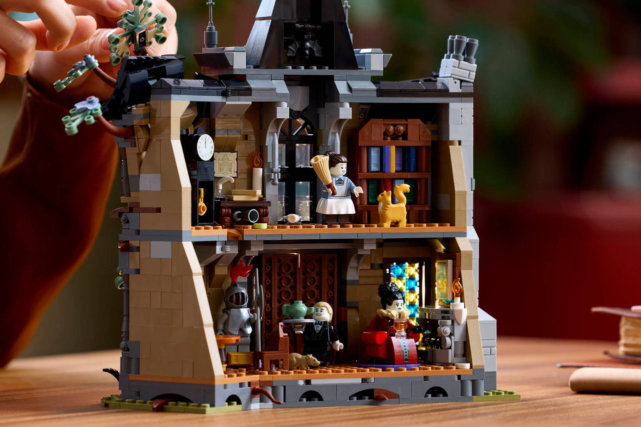 LEGO Icons Mayor Manor 11383 | Gothic Midnight Valley Set