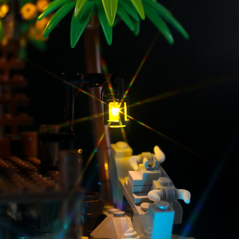 Lego Pirates of Barracuda Bay 21322 Light Kit