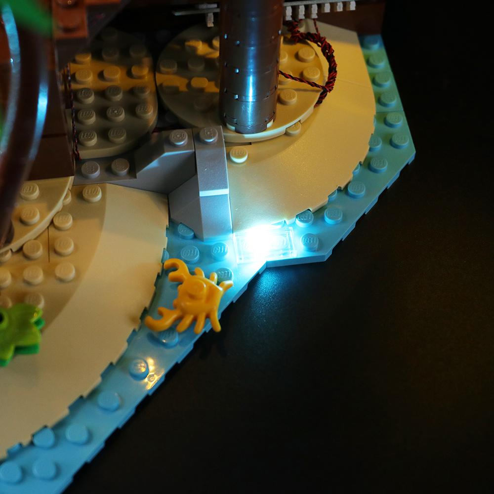 Lego Pirates of Barracuda Bay 21322 Light Kit