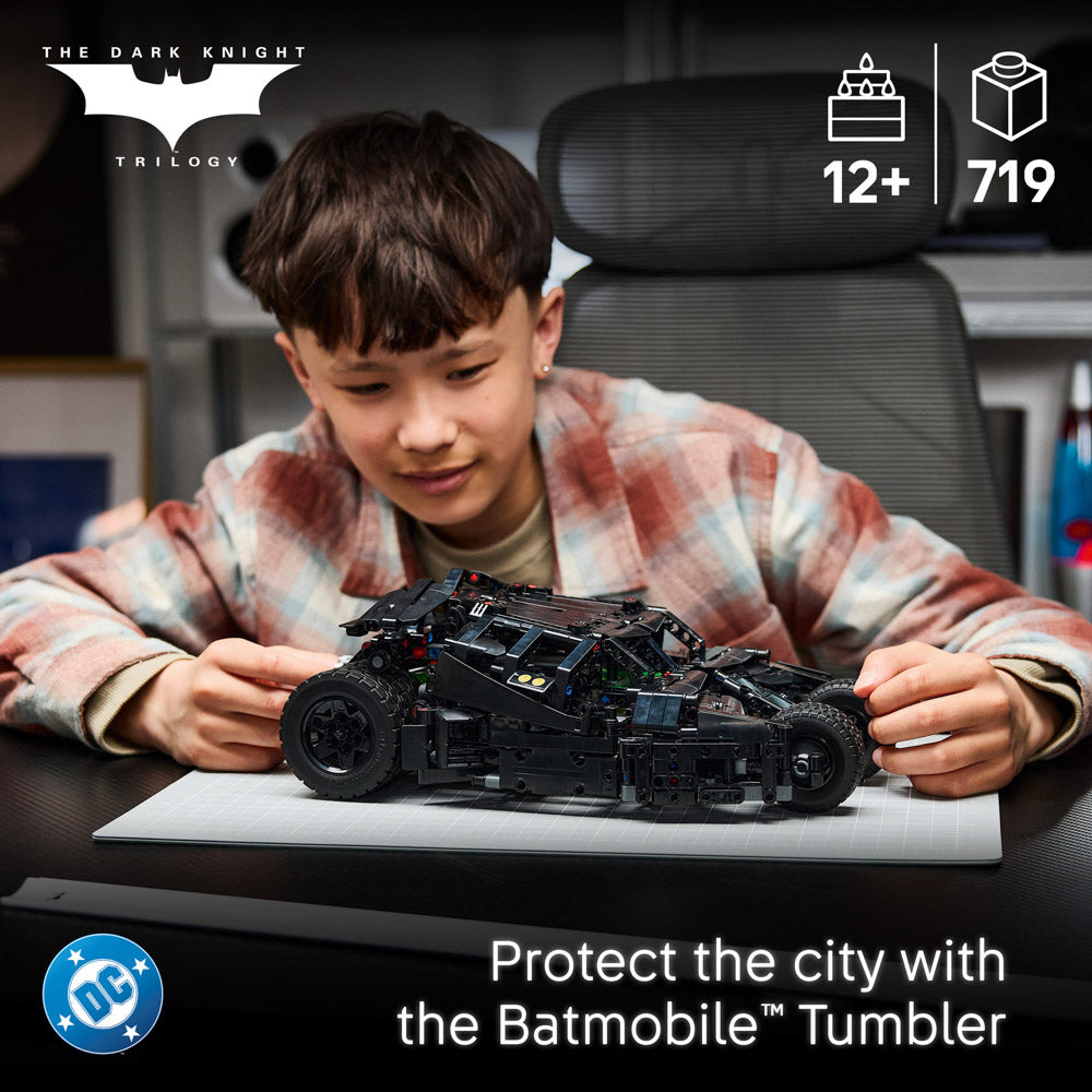 LEGO 42239 Technic Batmobile Tumbler