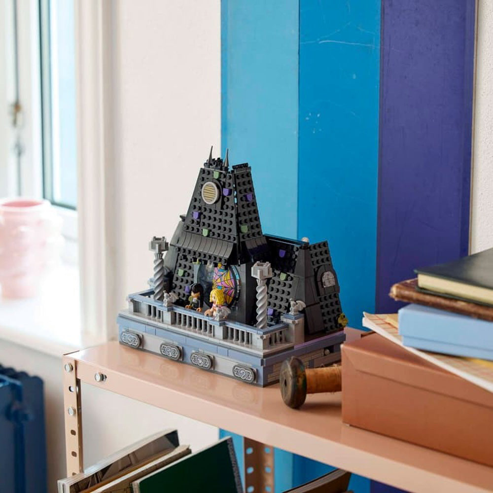 LEGO 76781 Wednesday & Enid's Dorm Room