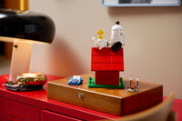 LEGO 21368 Ideas Peanuts: Snoopy's Doghouse