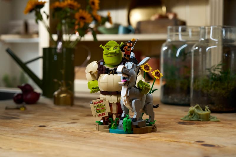LEGO 72423 Shrek: Shrek, Donkey & Puss in Boots